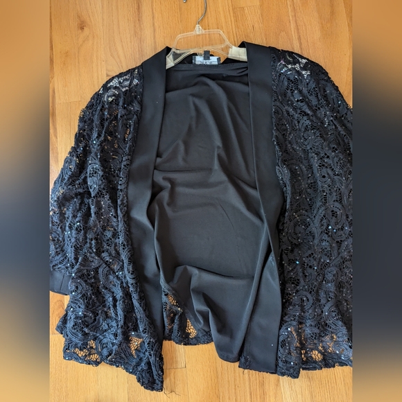 Like new fancy jacket - Picture 1 of 2